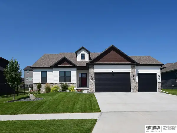 11010 N 169 Street, Bennington, NE 68007
