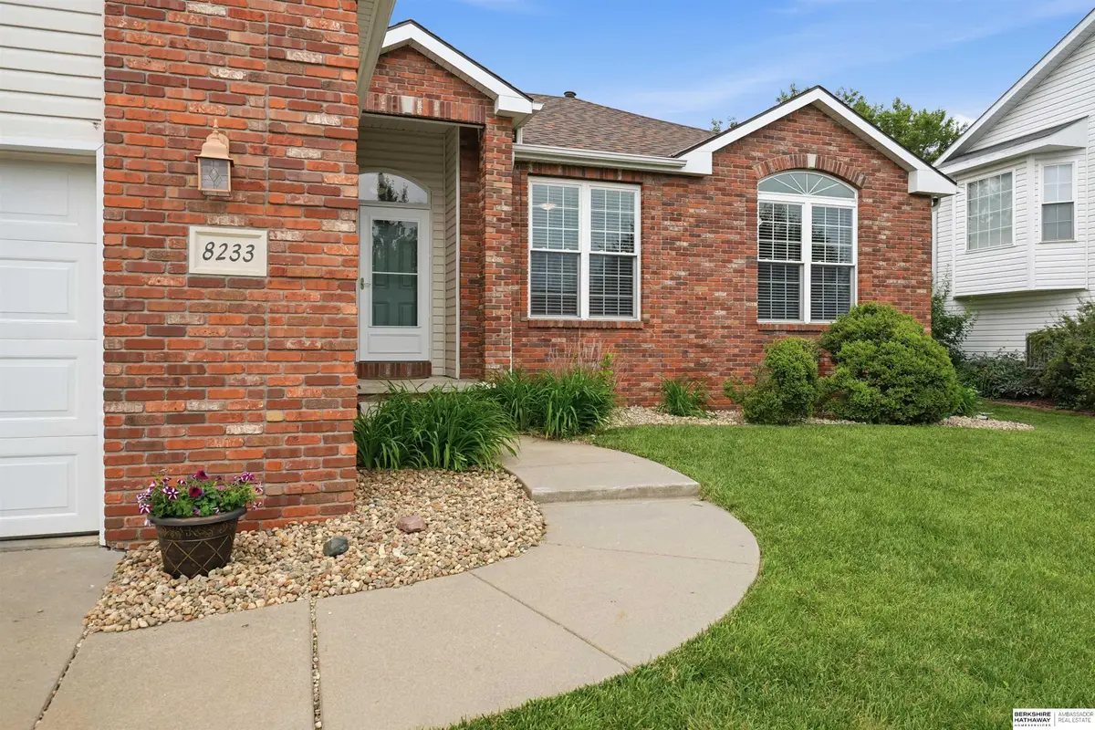 8233 Mackenzie Road, Lincoln, NE 68505 - #1