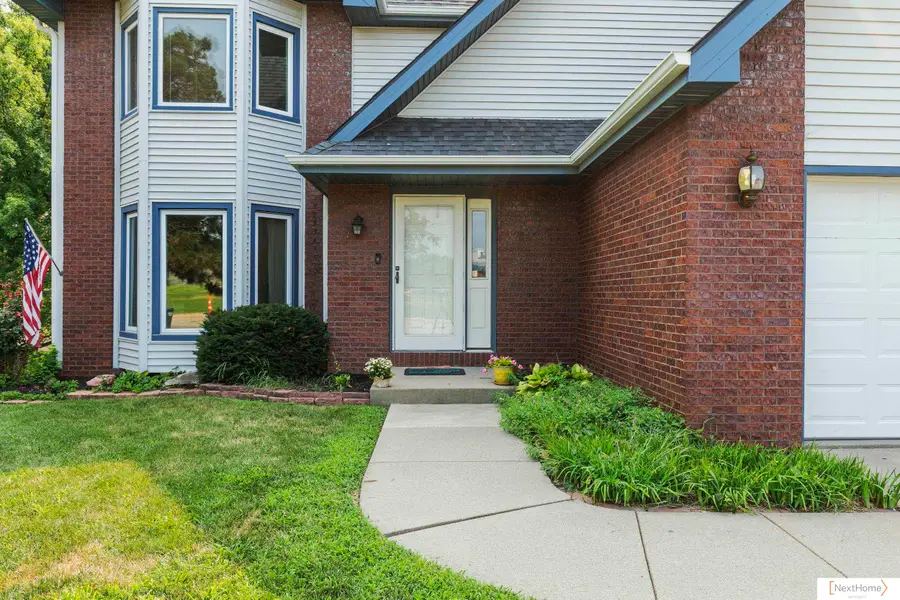 6735 Rockwood Lane, Lincoln, NE 68516 - #2