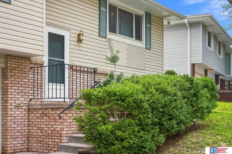 5805 S 41st Street, Lincoln, NE 68516 - #3