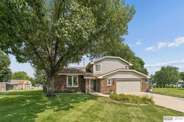 1235 S 169th Street, Omaha, NE 68130