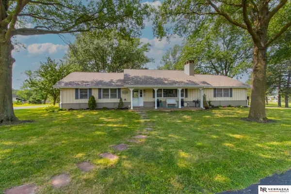6101 Frontier Road, Lincoln, NE 68516