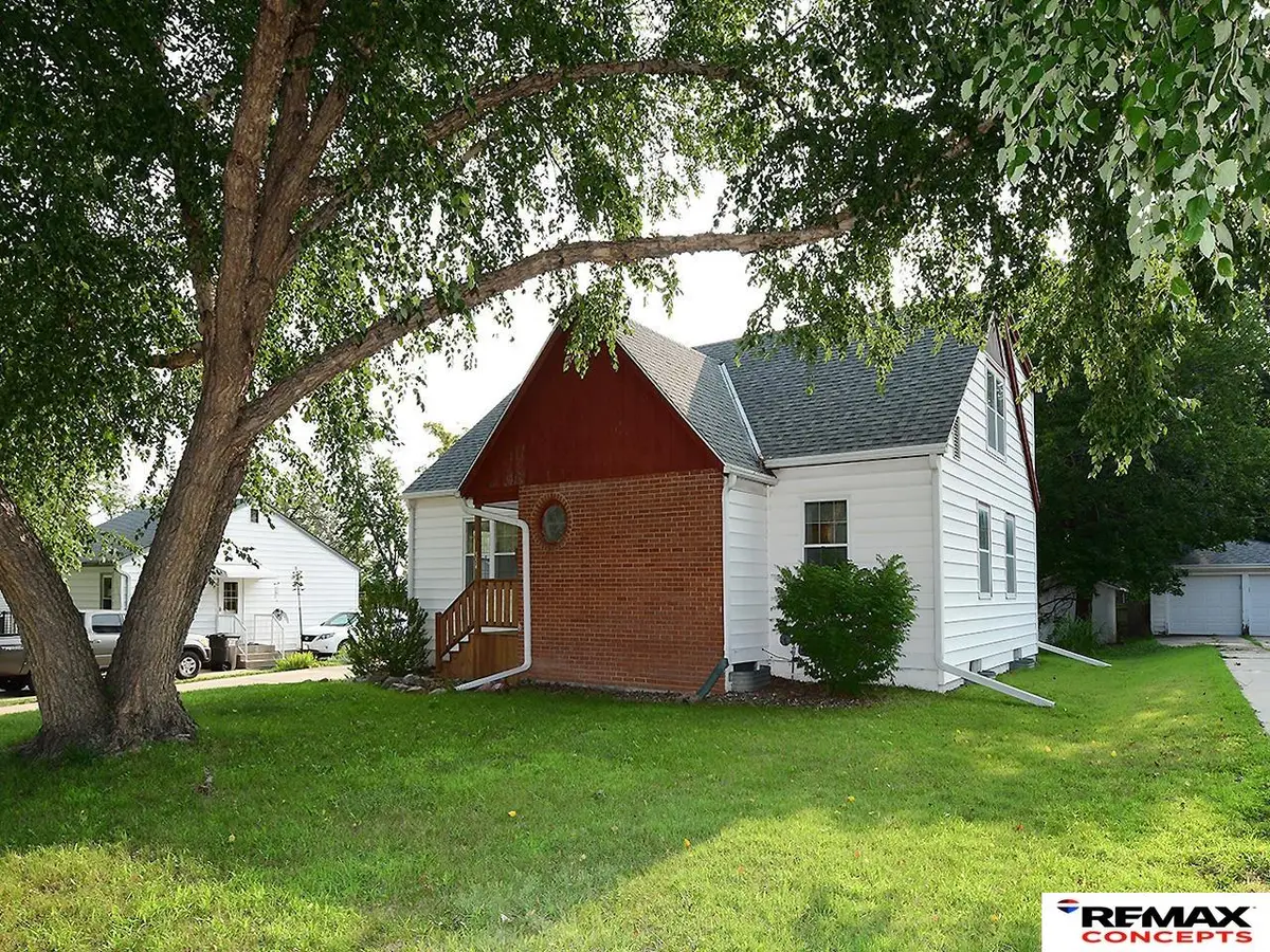 354 S 46th Street, Lincoln, NE 68510 - #1