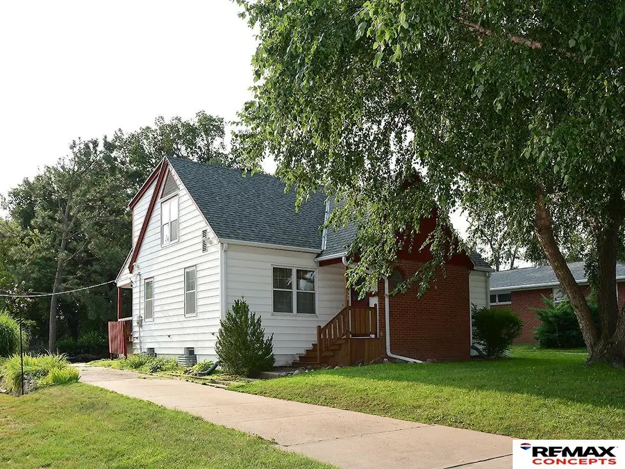 354 S 46th Street, Lincoln, NE 68510 - #2