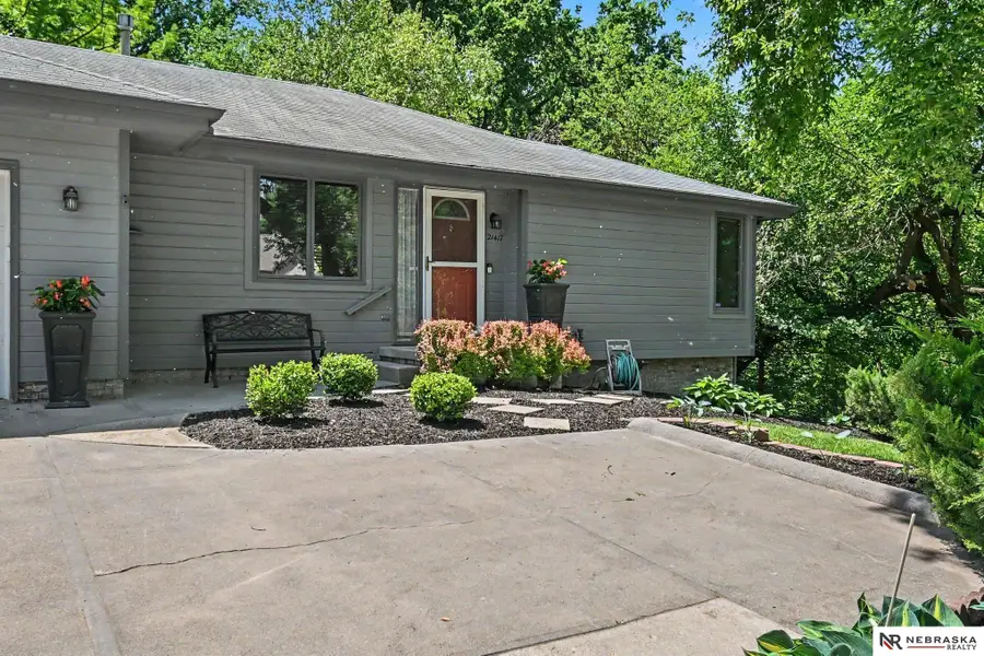 21417 Ridgewood Road, Omaha, NE 68022 - #3