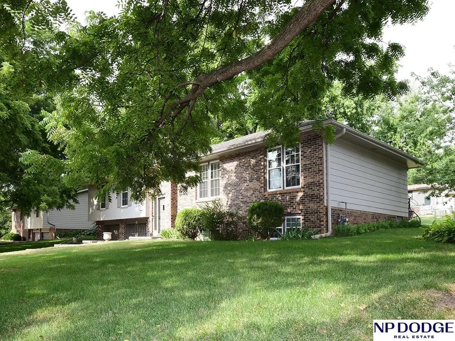 1042 S 217 Street, Elkhorn, NE 68022 - #2