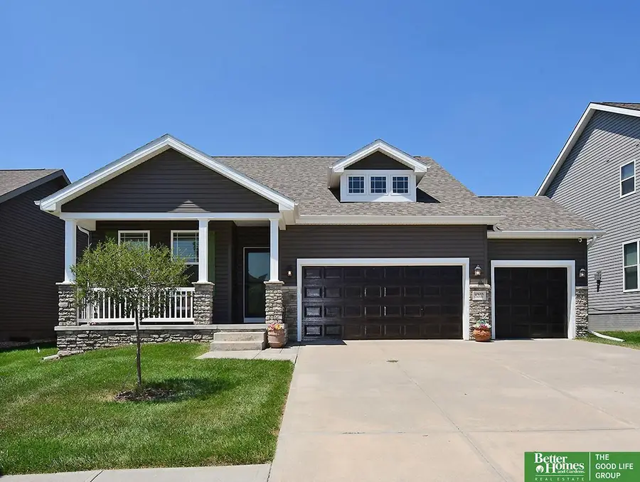 8202 N 172nd Street, Bennington, NE 68007 - #2