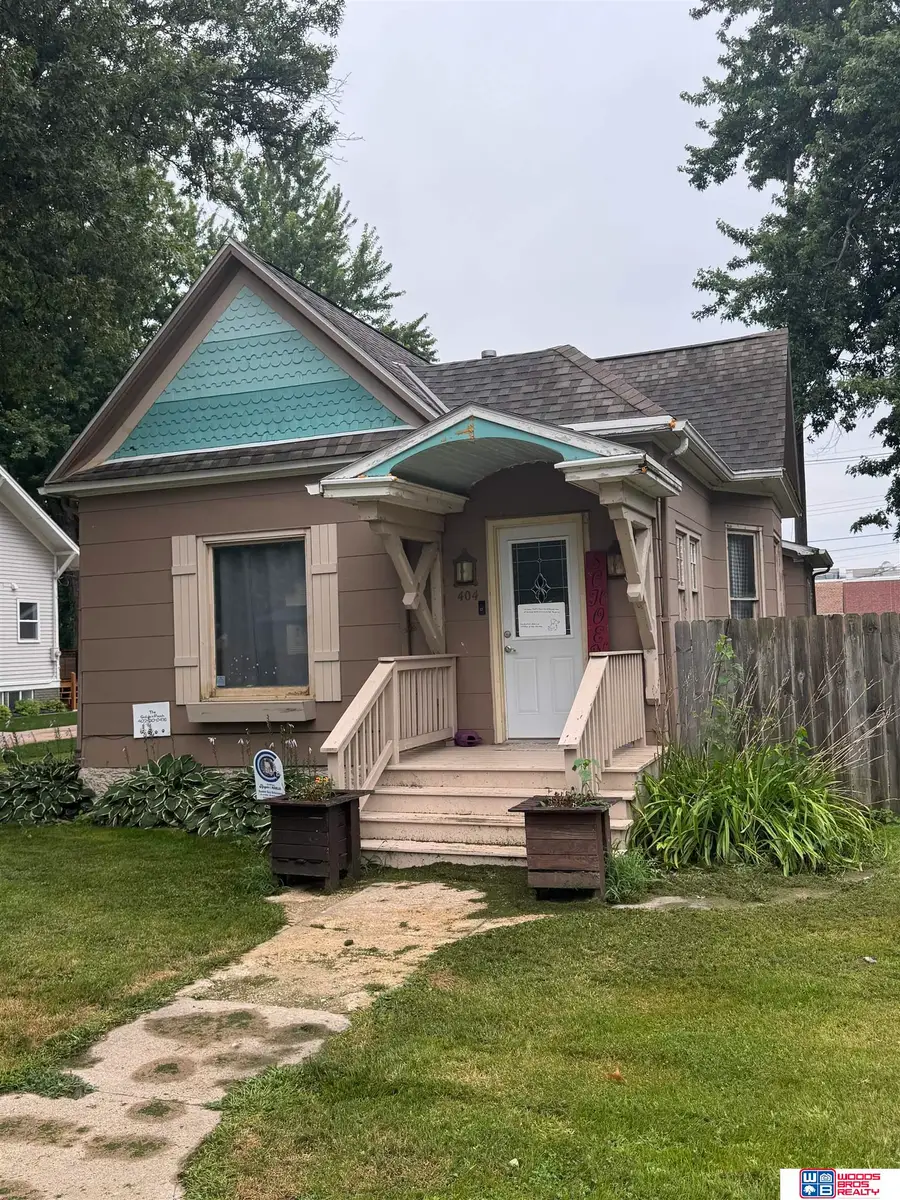 404 E 6th Street, Stromsburg, NE 68666 - #2