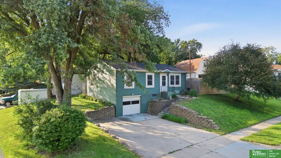 7416 Frederick Avenue, La Vista, NE 68128 - #2