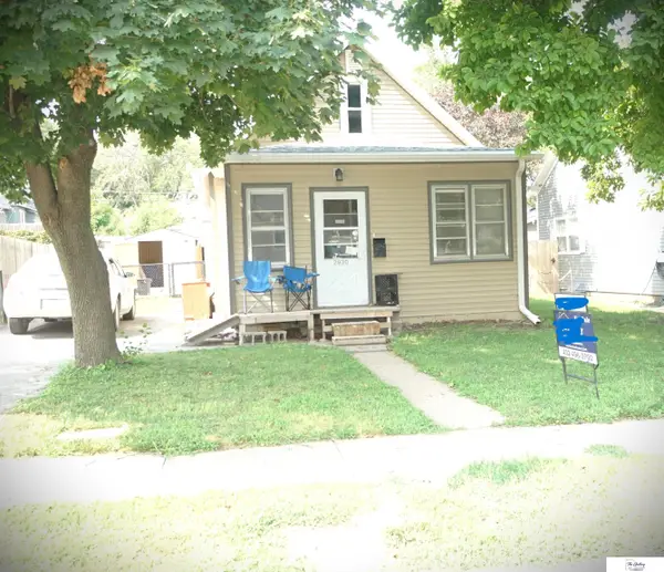 2930 Castelar Street, Omaha, NE 68105