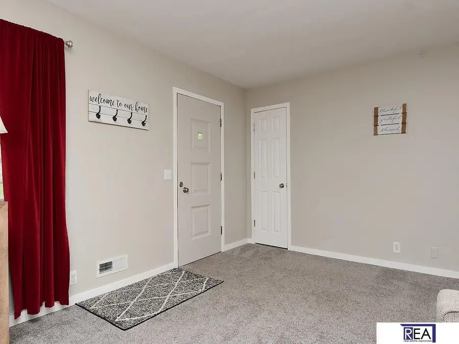 7758 Hamilton Street, Omaha, NE 68144 - #2