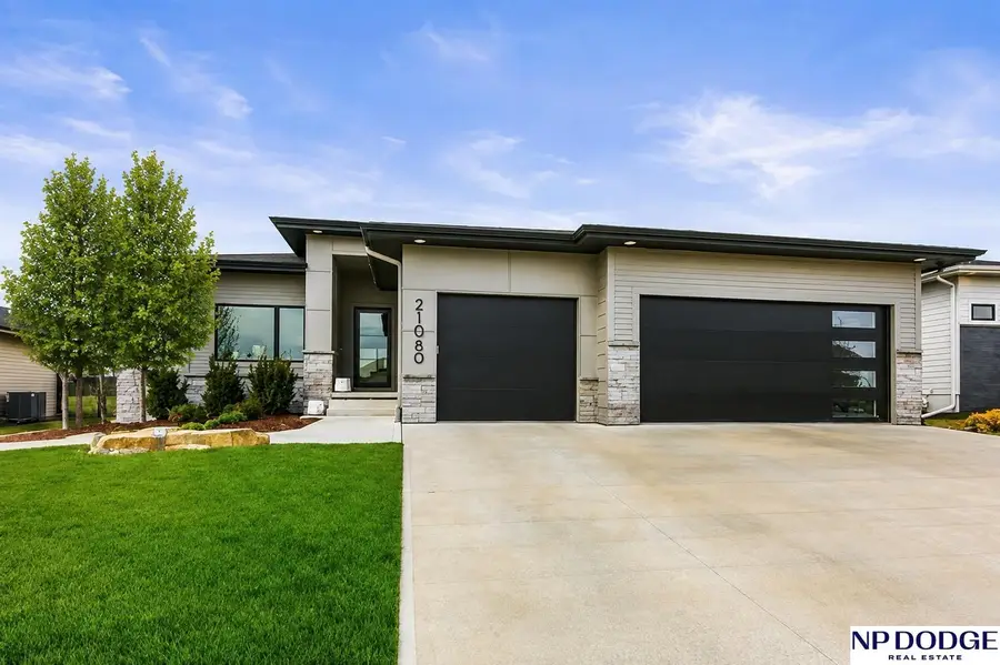 21060 Joseph Street, Elkhorn, NE 68022 - #2