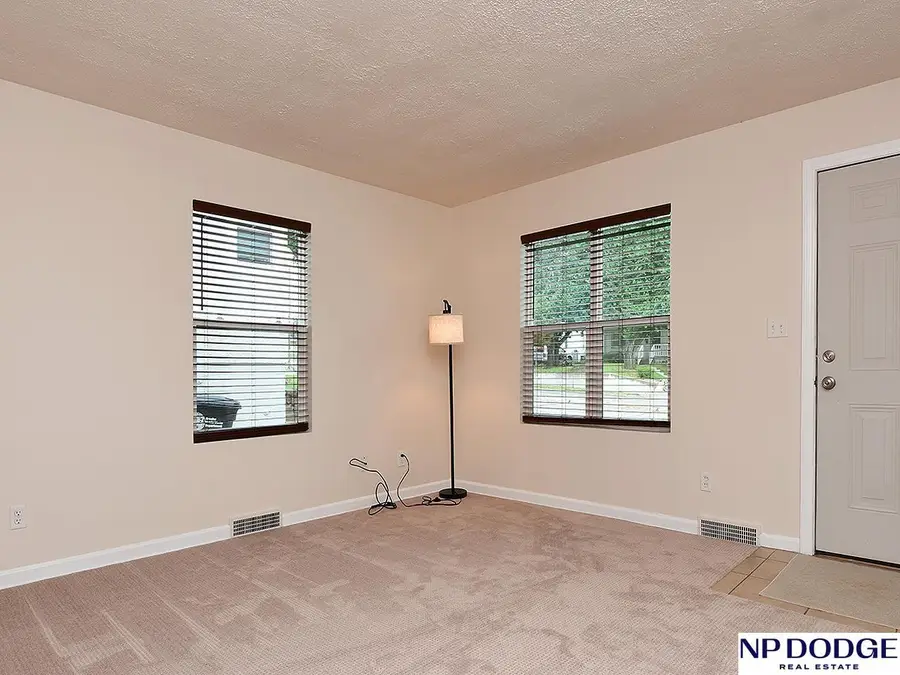 2701 S 60th Street, Omaha, NE 68106 - #3