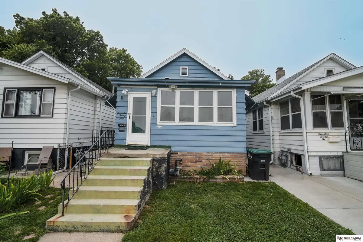 1724 S 8th Street, Omaha, NE 68108 - #1