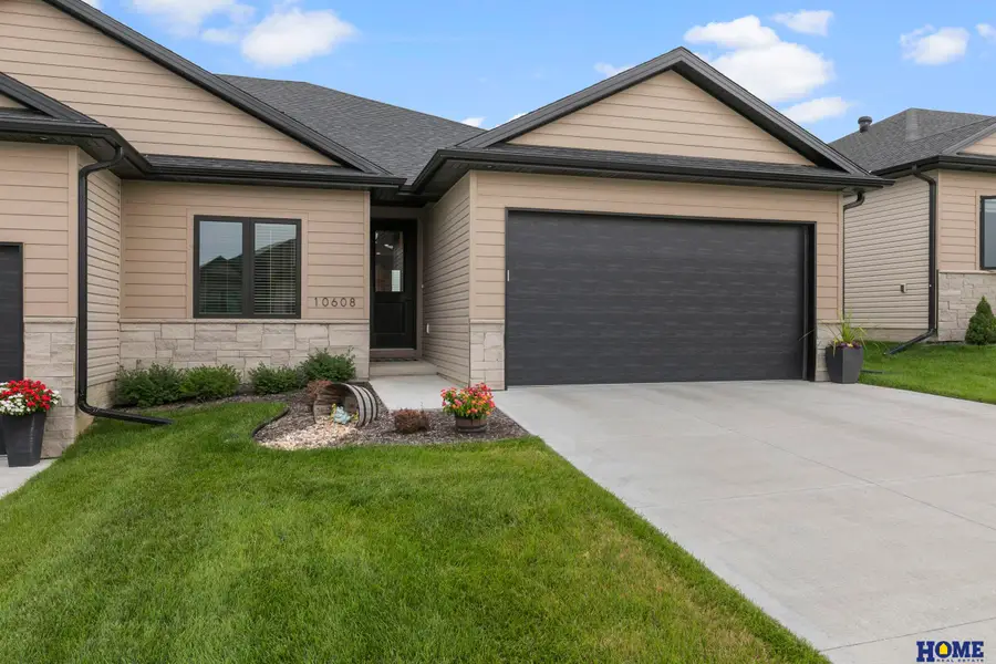 10608 Majestic Lane, Lincoln, NE 68527 - #2