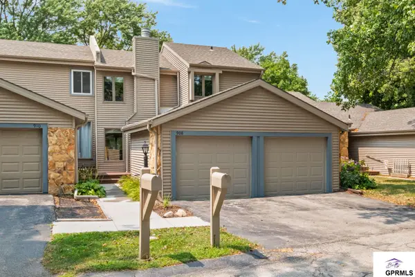 908 S 153rd Terrace #CT, Omaha, NE 68154