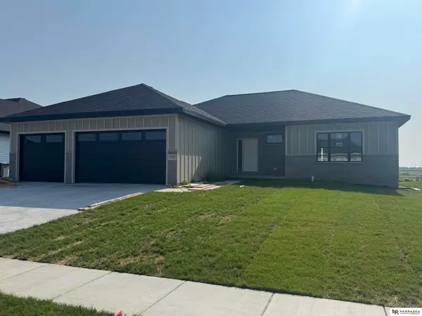 10430 S 77th Street, Lincoln, NE 68516