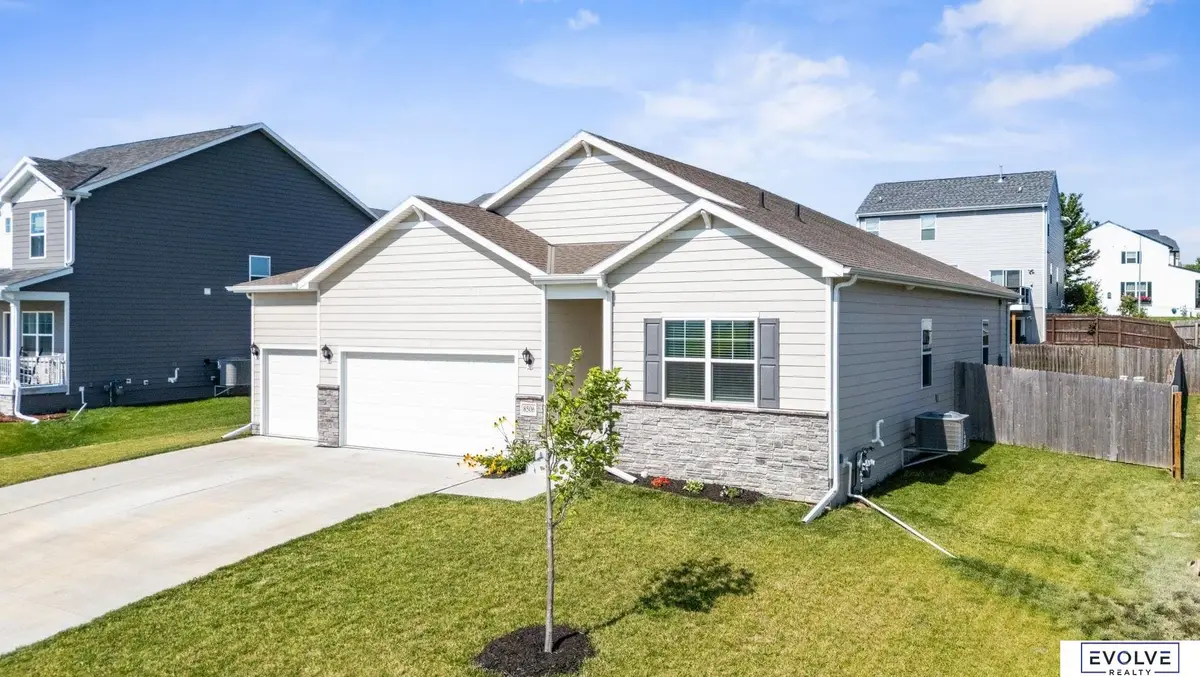8506 S 63rd Street, Papillion, NE 68157 - #1
