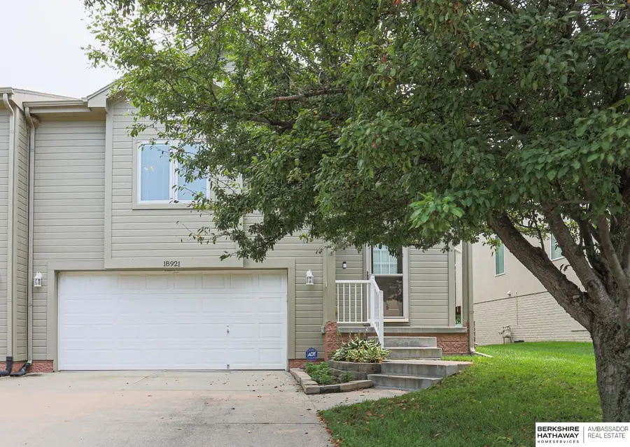 18921 K Street, Omaha, NE 68135 - #3