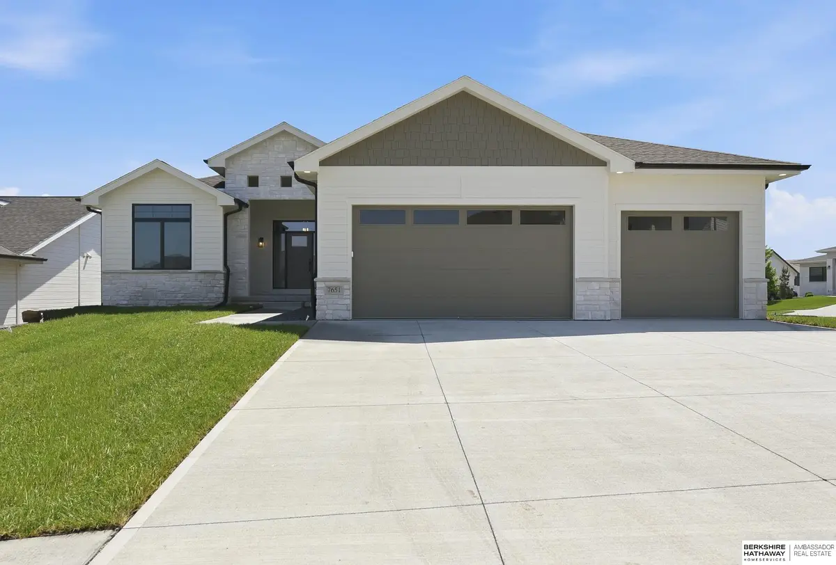 7651 N 167th Street, Bennington, NE 68007 - #1