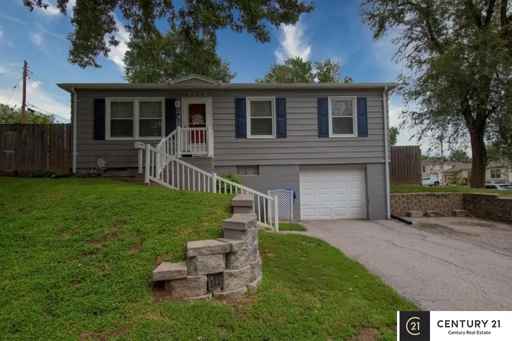 7413 S 76th Avenue, La Vista, NE 68128 - #1