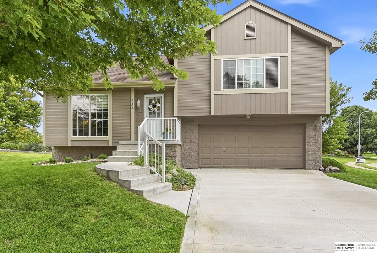 1002 Timberline Drive, Papillion, NE 68046 - #1