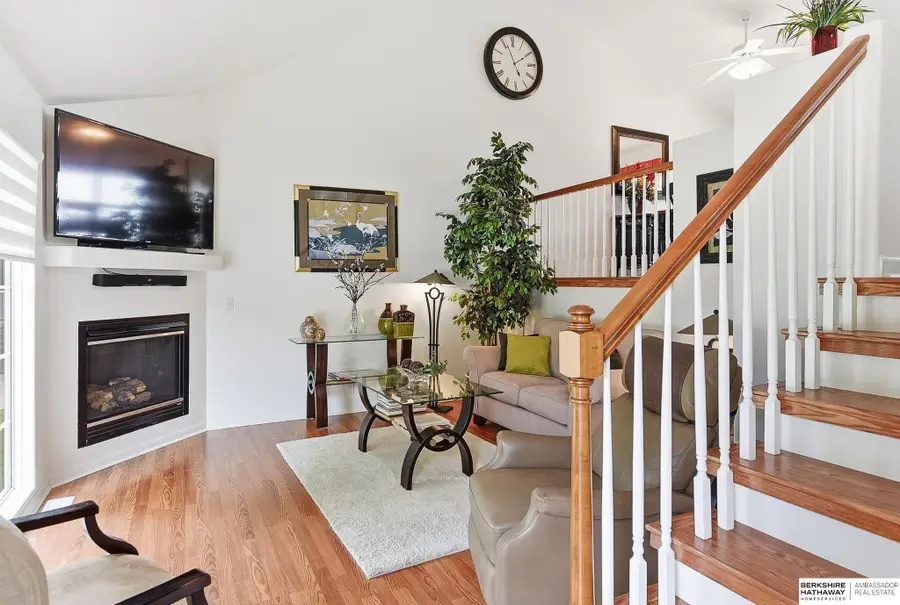 1002 Timberline Drive, Papillion, NE 68046 - #2