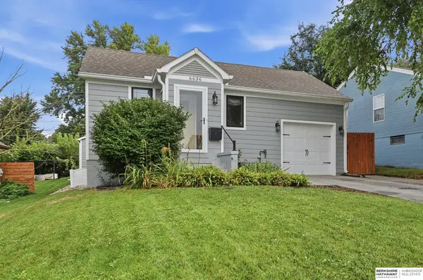 6636 Pinkney Street, Omaha, NE 68104