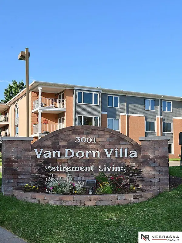 3001 S 51st Street Court #525, Lincoln, NE 68506