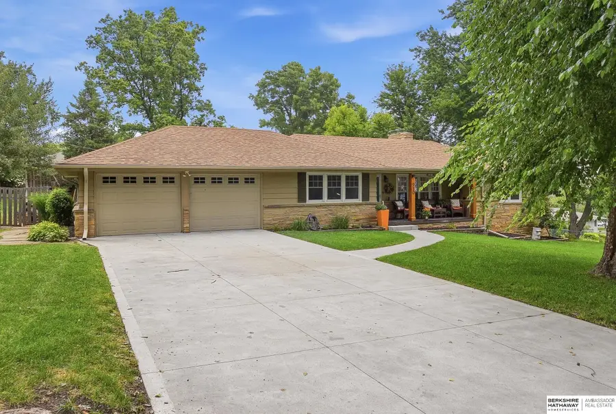 7910 Dewey Avenue, Omaha, NE 68114 - #2