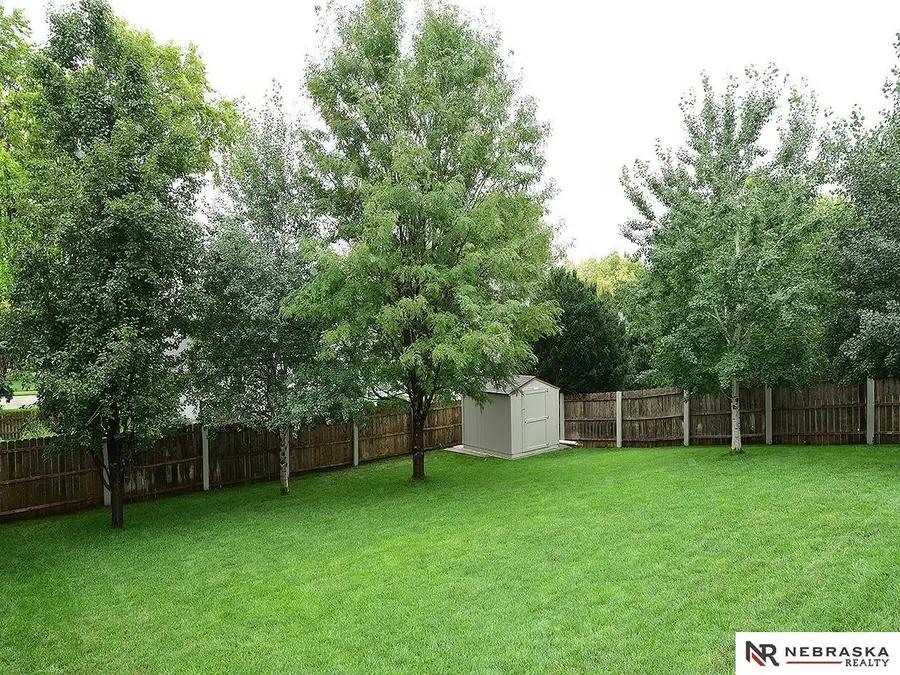 15255 Locust Street, Omaha, NE 68116 - #2