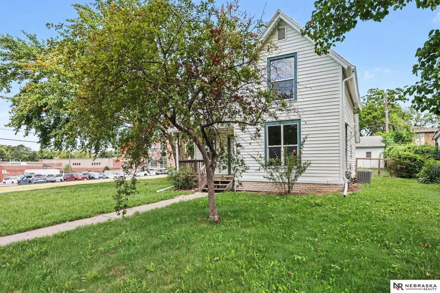 4604 Stockwell Street, Lincoln, NE 68506 - #3