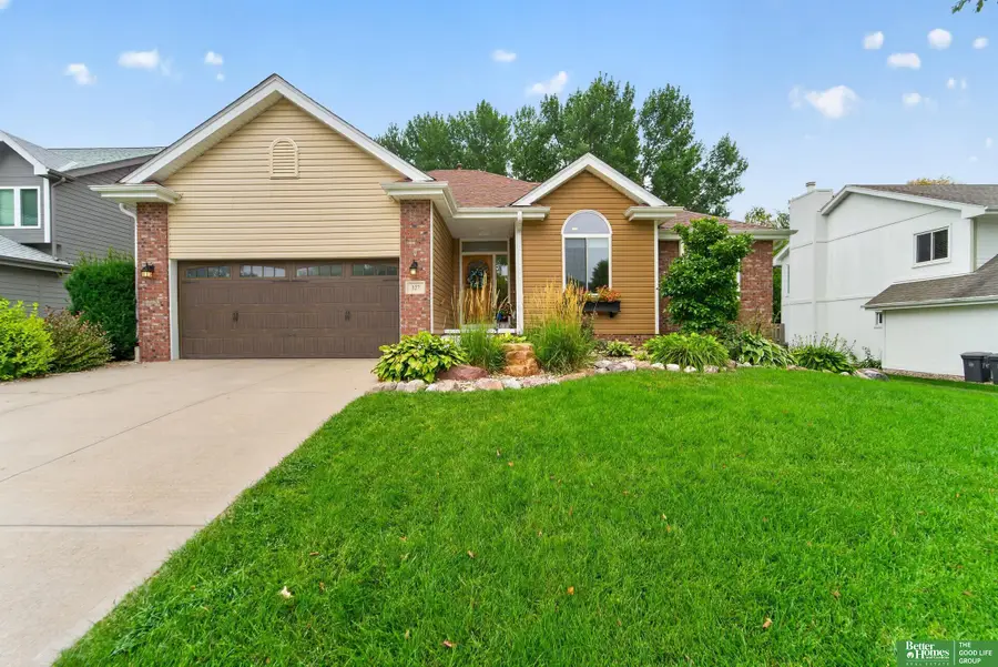 327 N 160 Street, Omaha, NE 68118 - #2