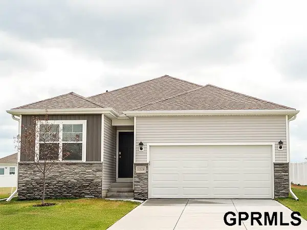 20608 Emiline Street, Gretna, NE 68028