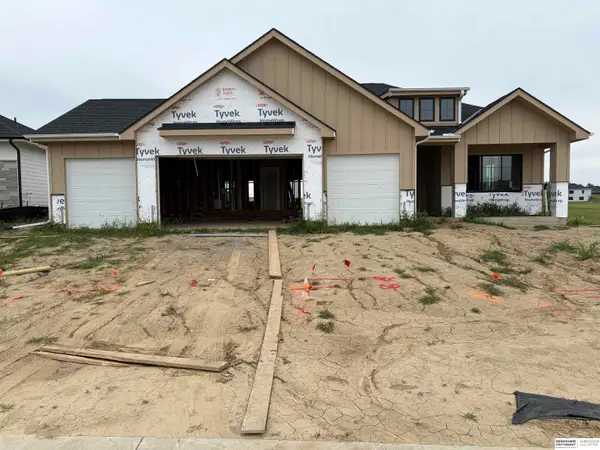 21404 Morning View Drive, Elkhorn, NE 68022