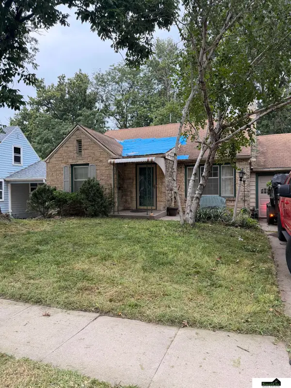 3423 S 40th Street, Lincoln, NE 68506