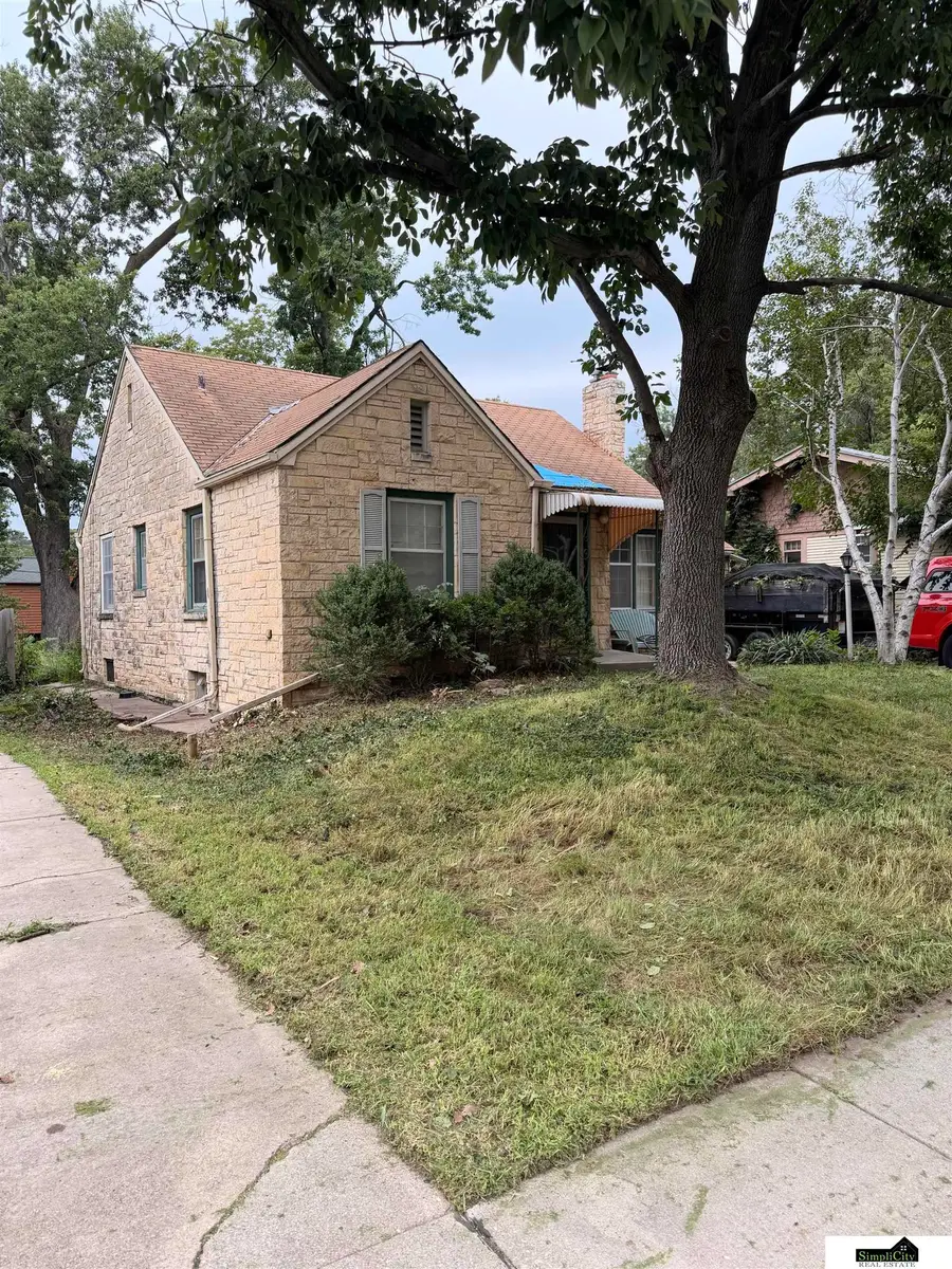 3423 S 40th Street, Lincoln, NE 68506 - #2