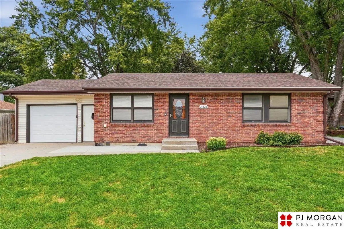 14320 Bradford Circle, Waverly, NE 68462 - #1