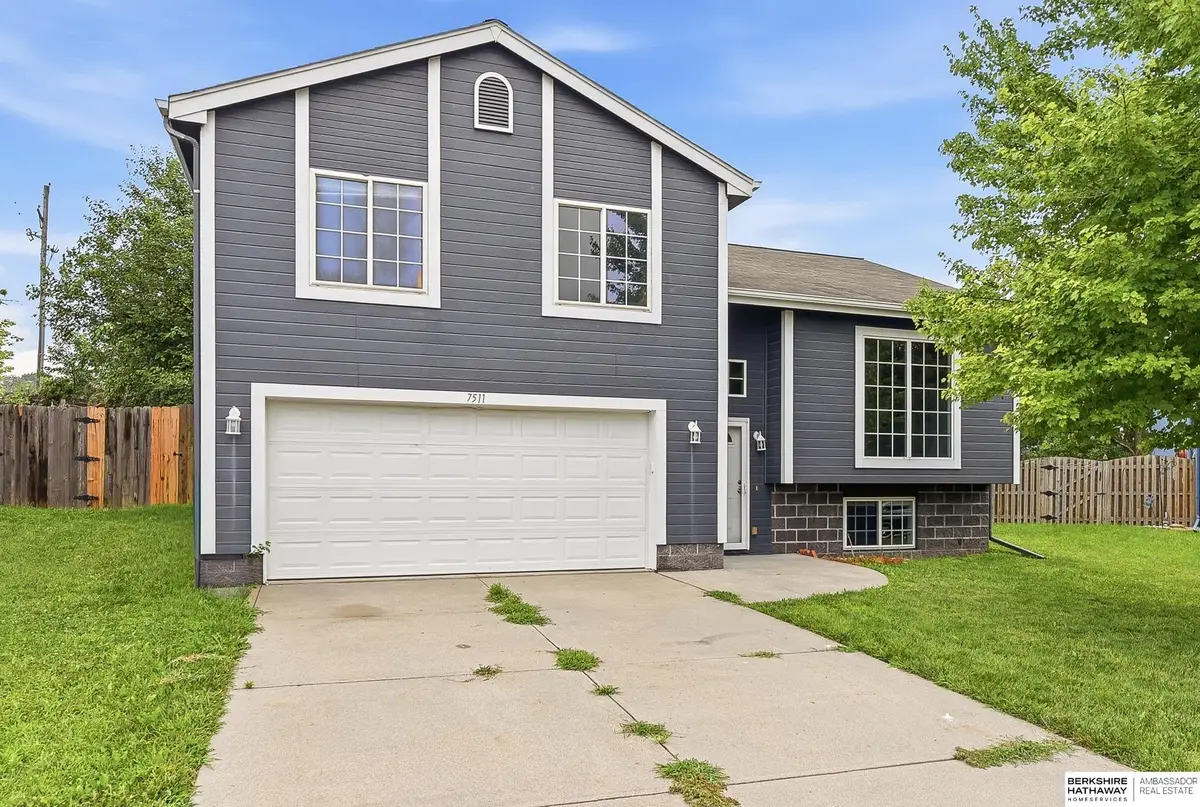 7511 N 73 Circle, Omaha, NE 68122 - #1