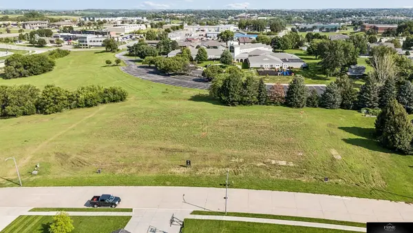 20068 Water Liy Street, Elkhorn, NE 68022