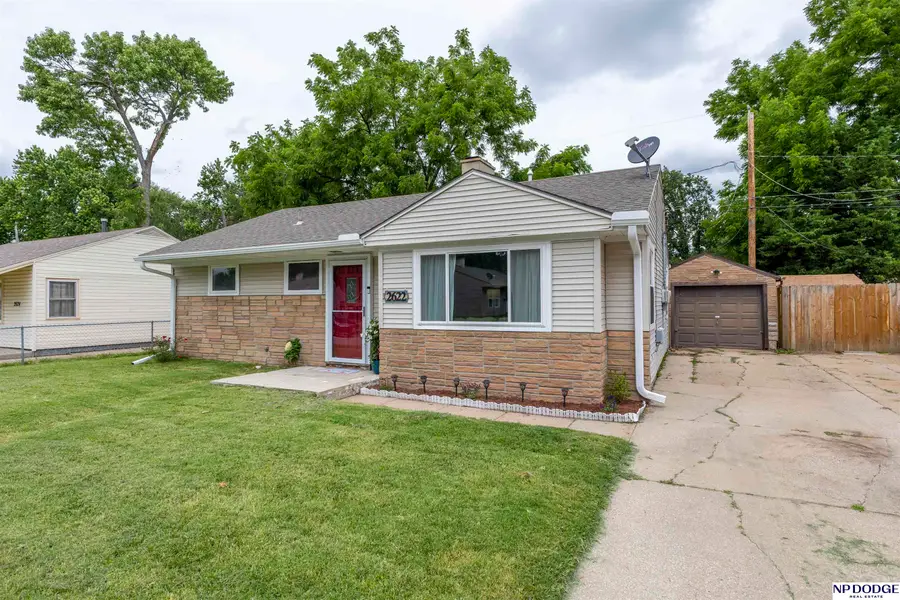 2622 Avenue H, Council Bluffs, IA 51501 - #3