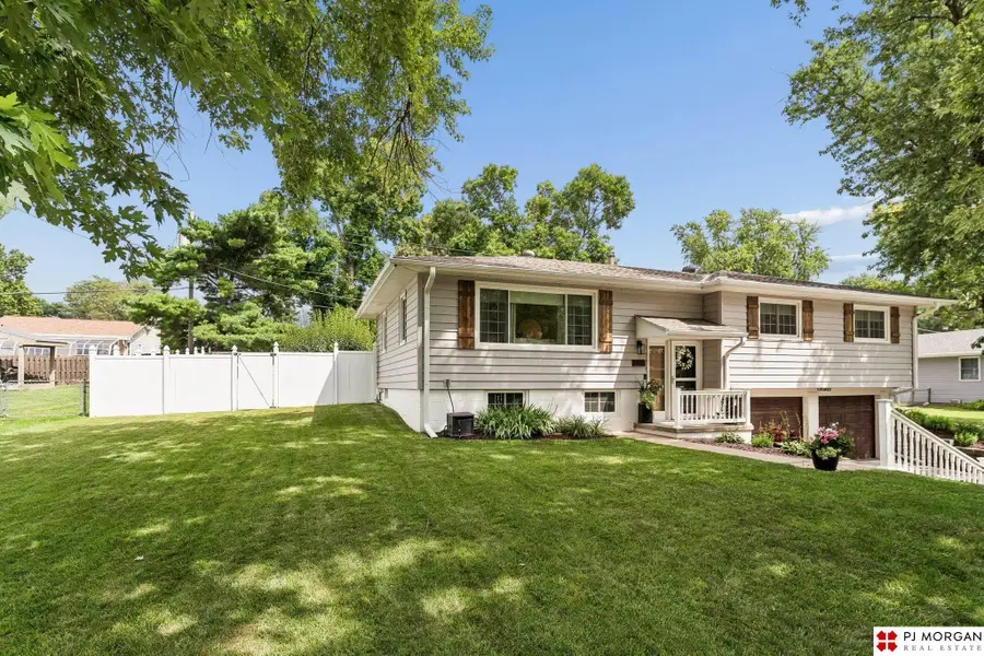3335 S 114th Avenue, Omaha, NE 68144 - #2