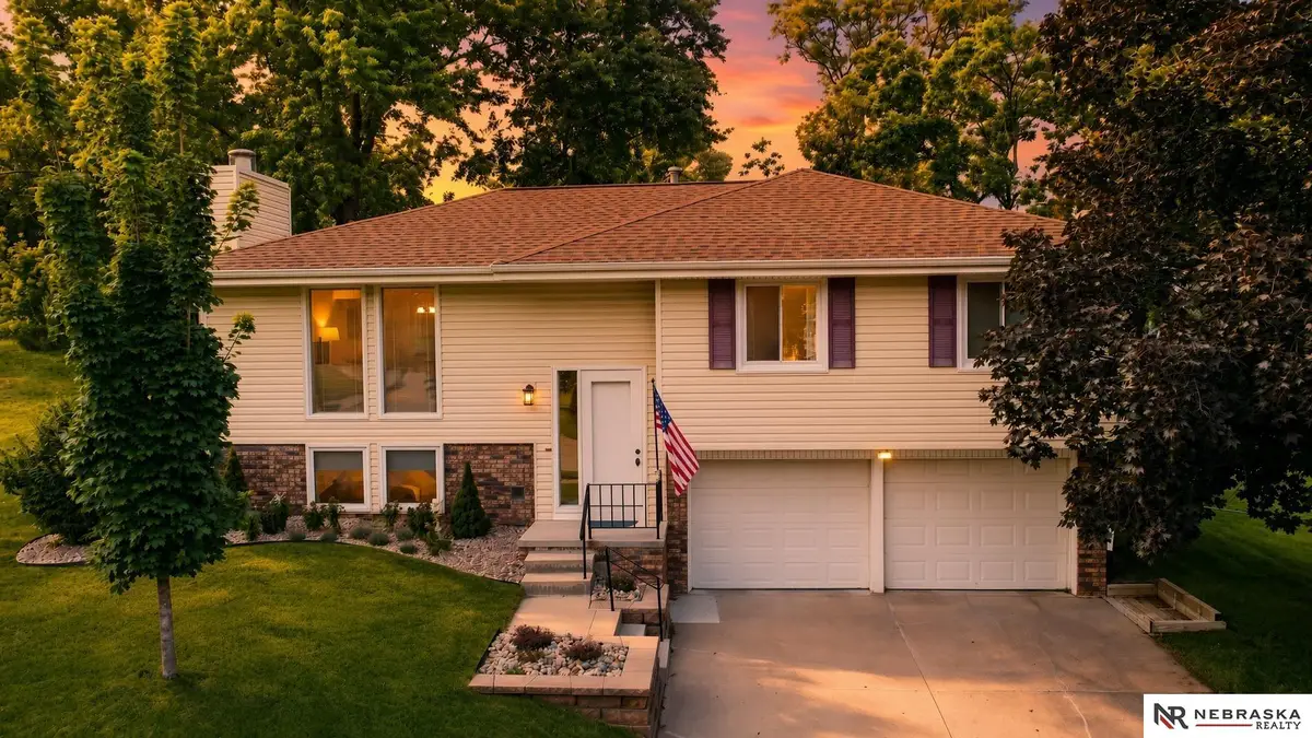 12140 Burdette Circle, Omaha, NE 68164 - #1