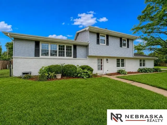 4915 Oaks Lane, Omaha, NE 68137 - #1