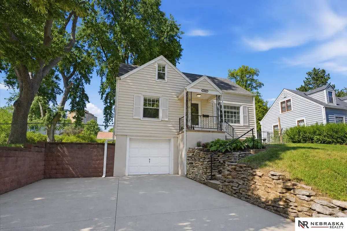 5124 Pierce Street, Omaha, NE 68106 - #1