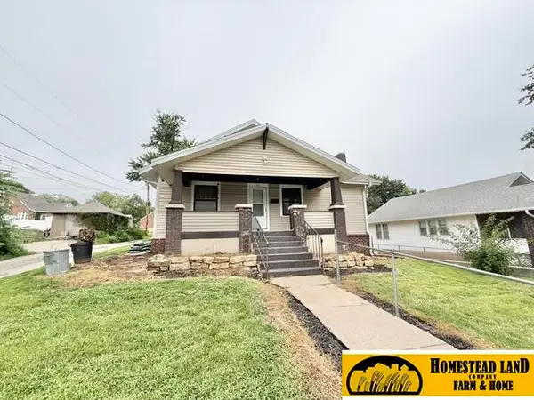 811 10th Street, Fairbury, NE 68352