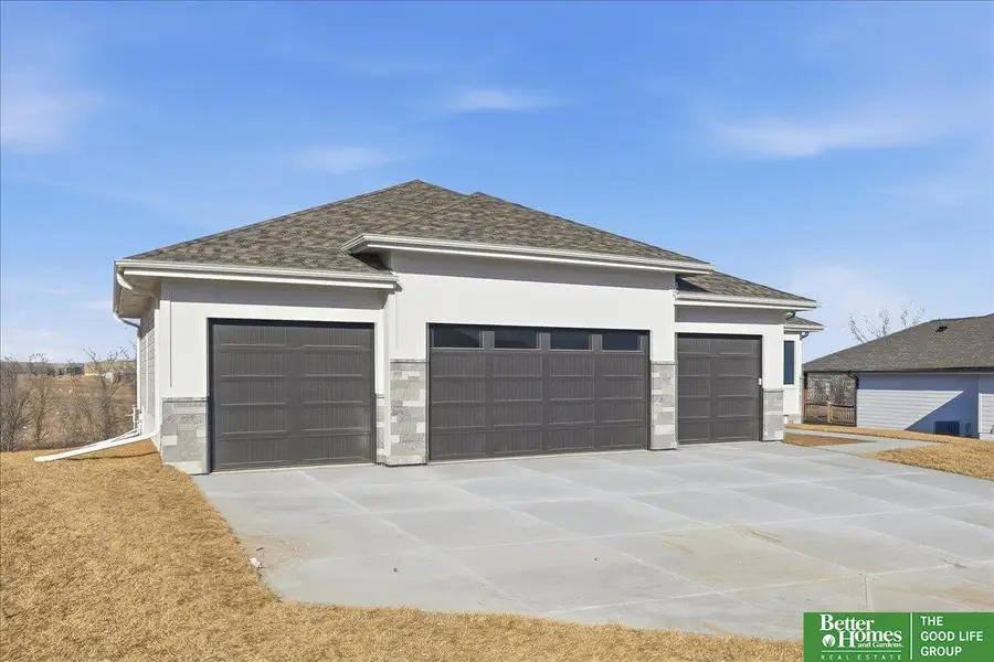 5626 N 213th Street, Elkhorn, NE 68022 - #2