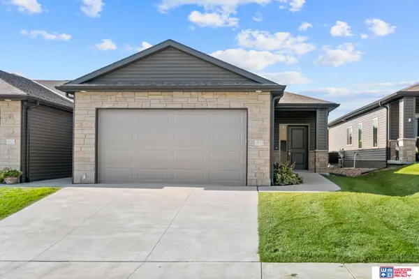 10315 Wayborough Lane, Lincoln, NE 68527