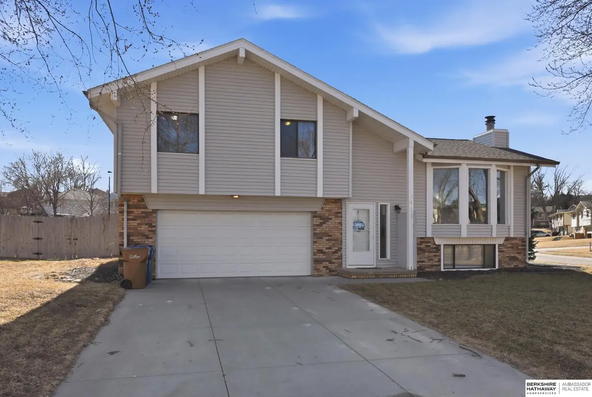 3421 E Dutchman Circle, Bellevue, NE 68123 - #1