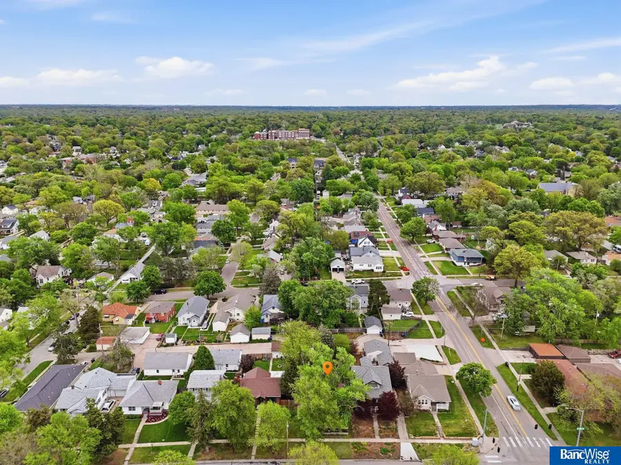 2740 S 13 Street, Lincoln, NE 68502 - #3